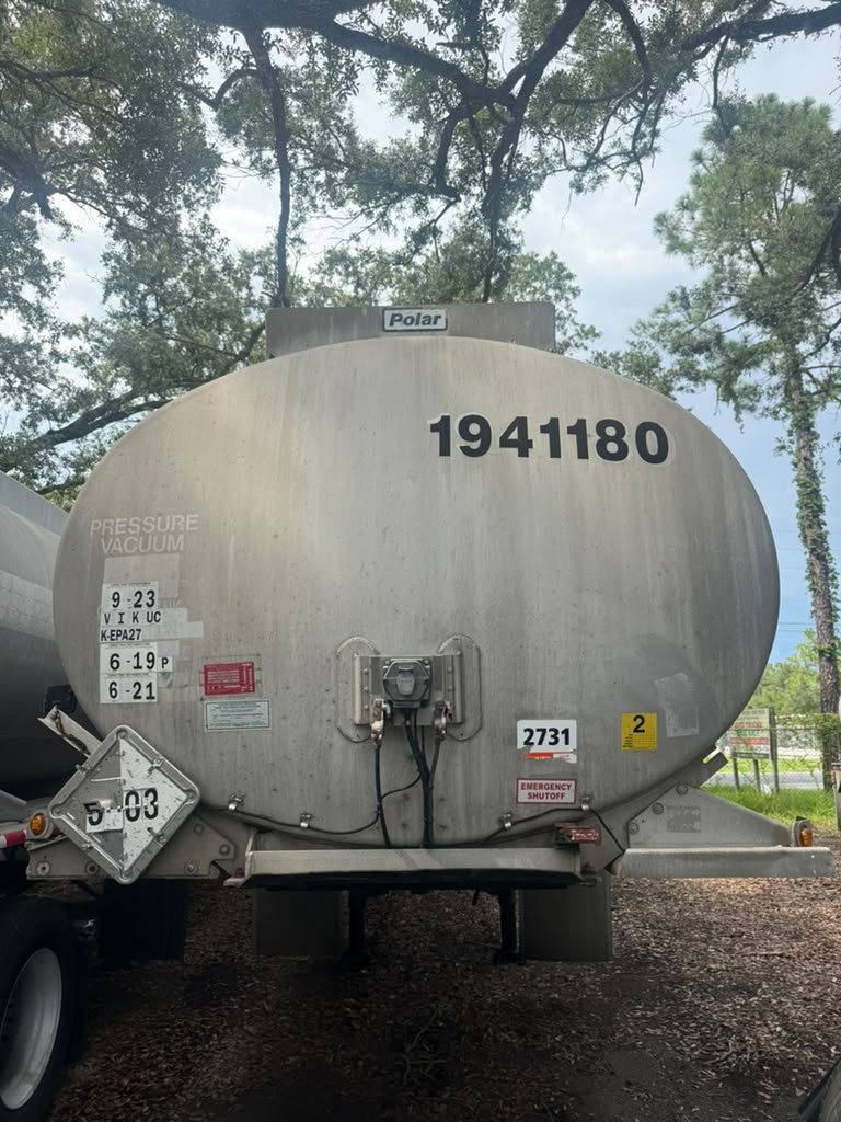 1996 Polar Tank Trailer Polar Tank Trailer - $15,000