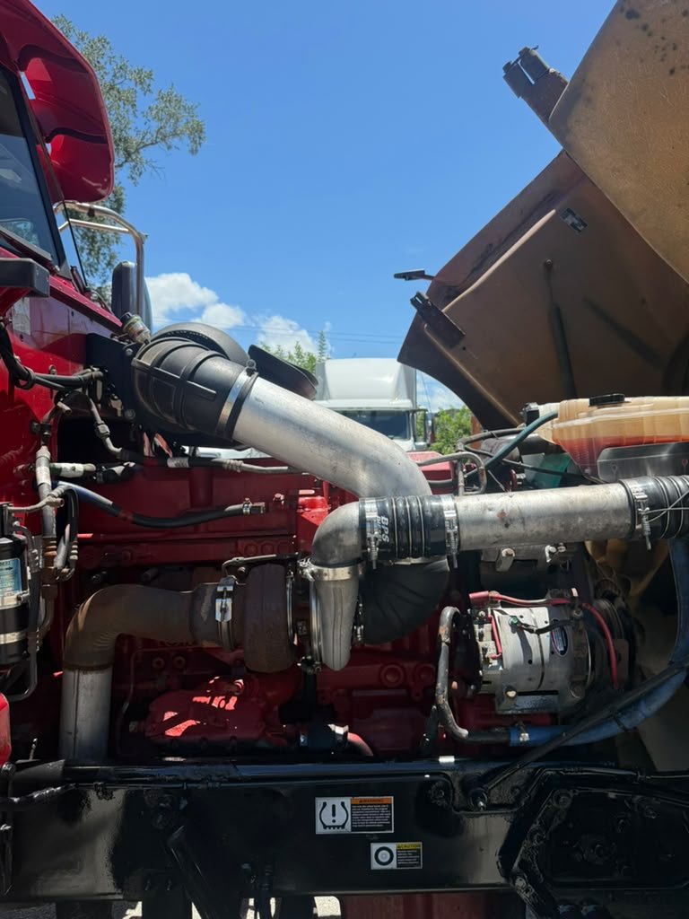 2014 Peterbilt 386 - $40,000