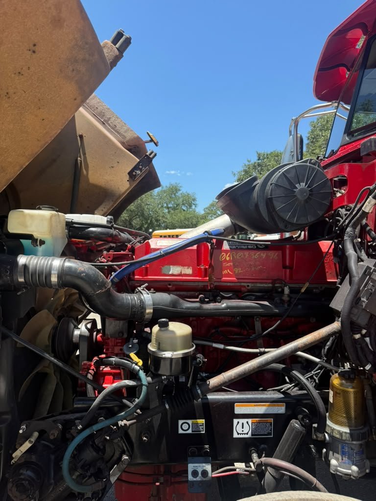 2014 Peterbilt 386 - $40,000