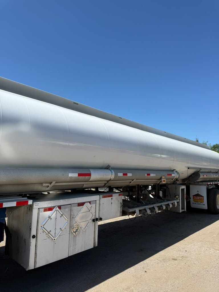 2005 Heil Tanker - $25,000