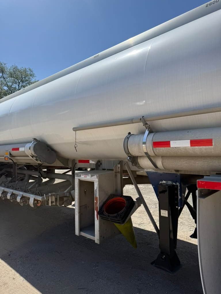 2005 Heil Tanker - $25,000