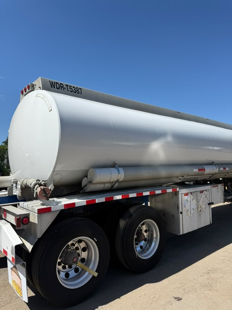 2005 Heil Tanker - $25,000