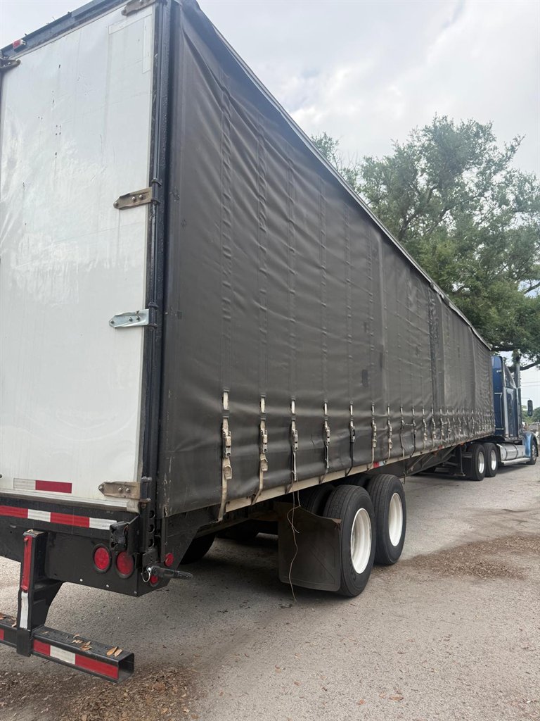 2005 Utility Curtain Side - $10,000
