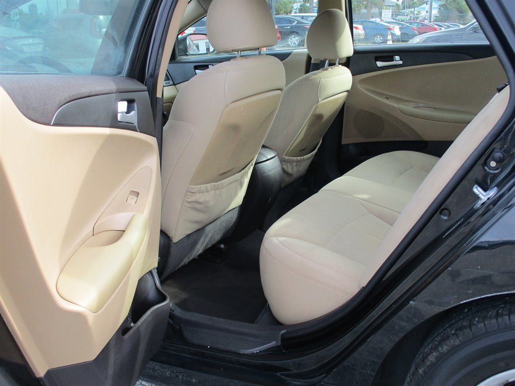 2011 Hyundai Sonata - $5,900