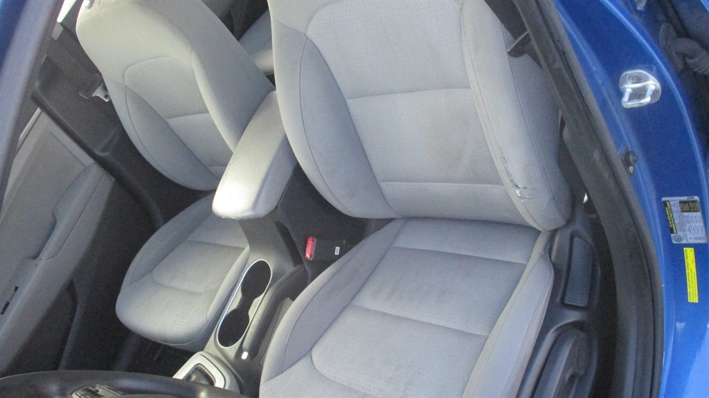 2017 Hyundai Elantra SE photo