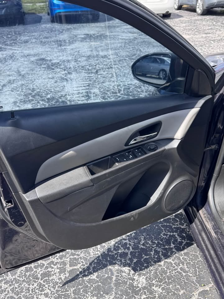 2016 Chevrolet Cruze - $6,990