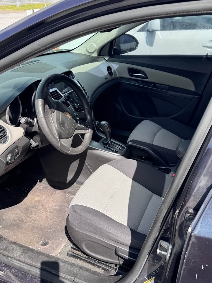 2016 Chevrolet Cruze - $6,990