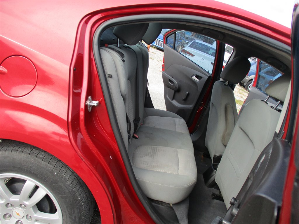 2012 Chevrolet Sonic LS photo