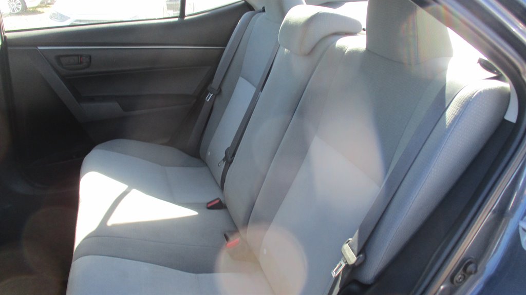 2014 Toyota Corolla - $9,900