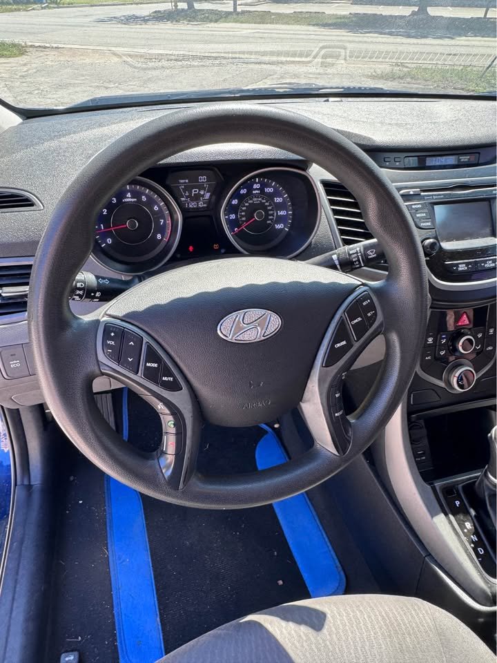 2015 Hyundai Elantra - $7,990