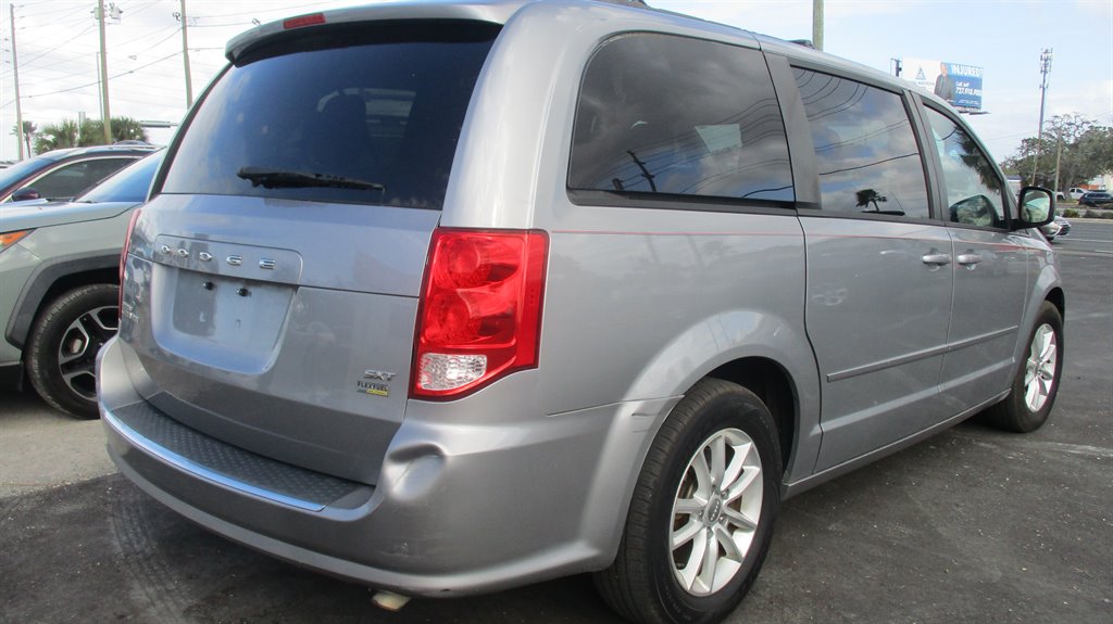2015 Dodge Grand Caravan - $9,990