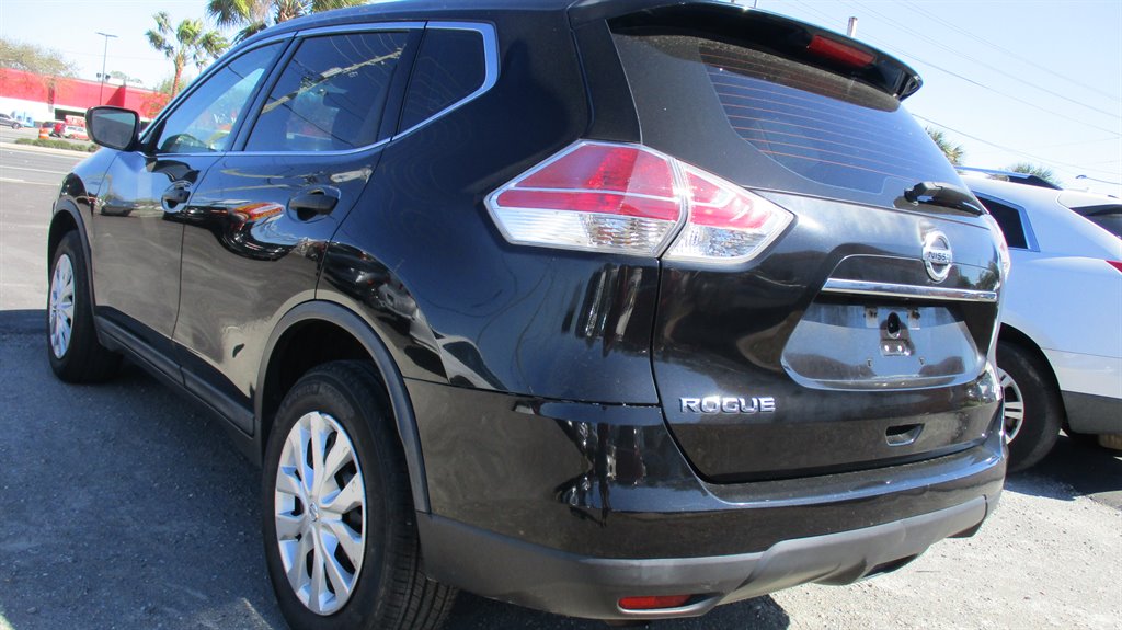 2016 Nissan Rogue - $9,990