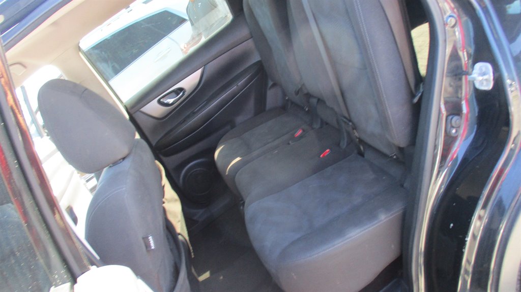 2016 Nissan Rogue - $9,990