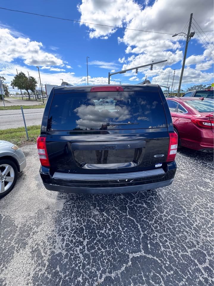 2014 Jeep Patriot - $6,990