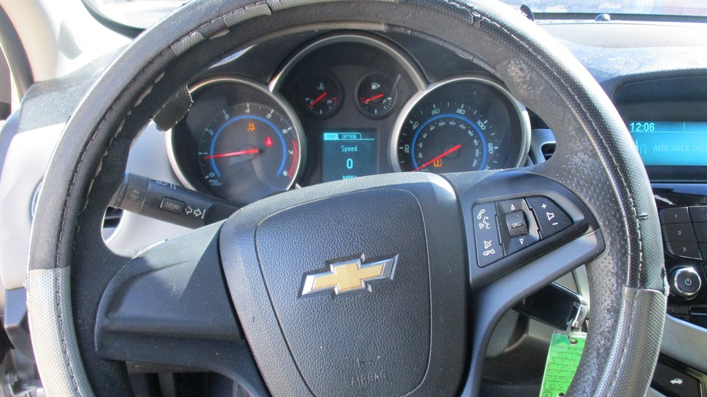2015 Chevrolet Cruze - $6,990