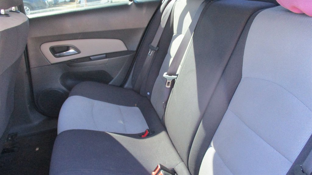 2015 Chevrolet Cruze - $6,990
