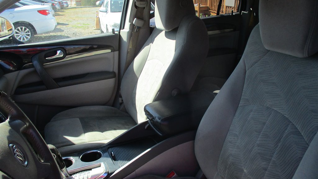 2017 Buick Enclave - $10,990