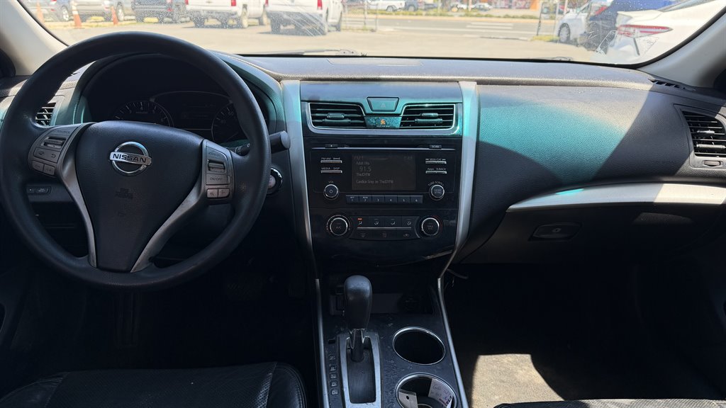 2015 Nissan Altima - $6,990