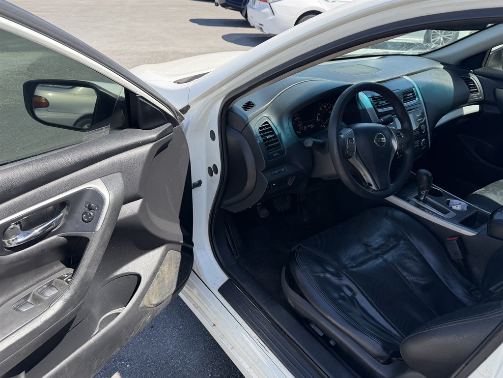2015 Nissan Altima - $6,990