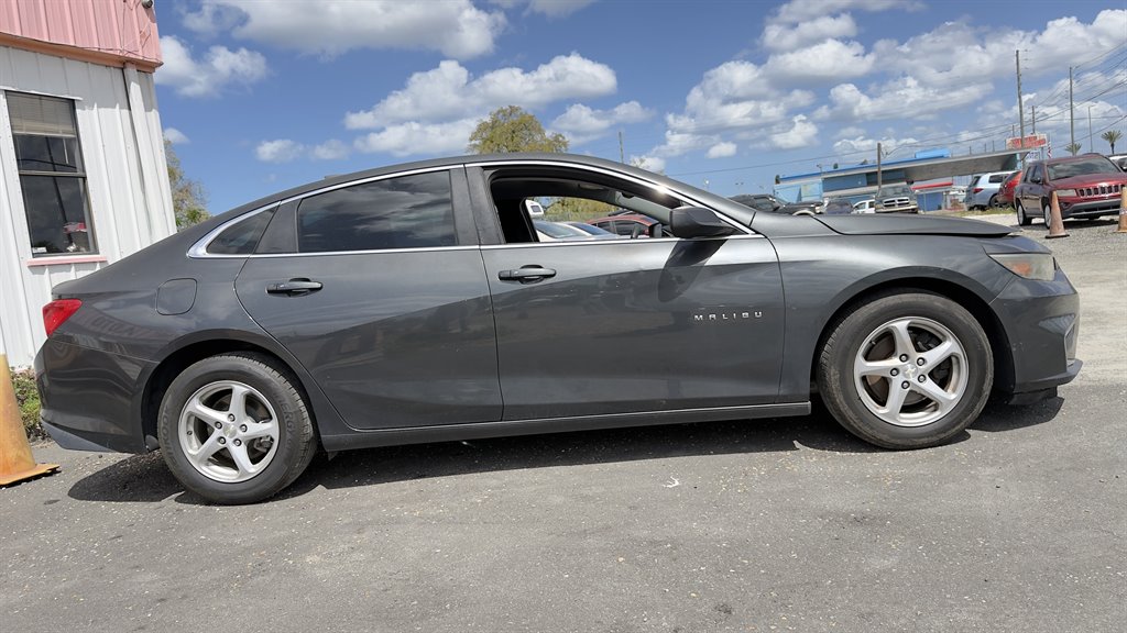 2017 Chevrolet Malibu - $7,990