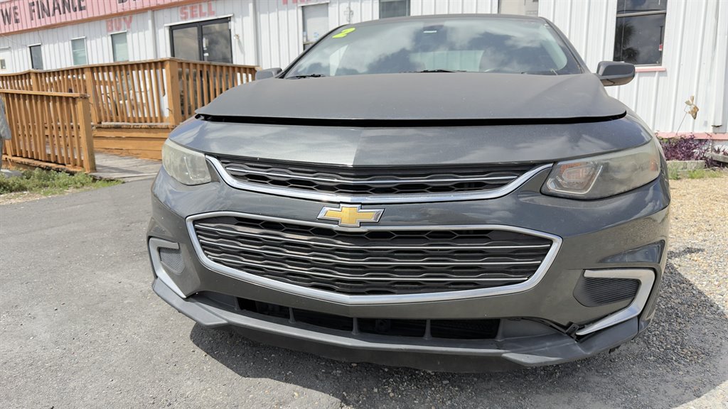 2017 Chevrolet Malibu - $7,990
