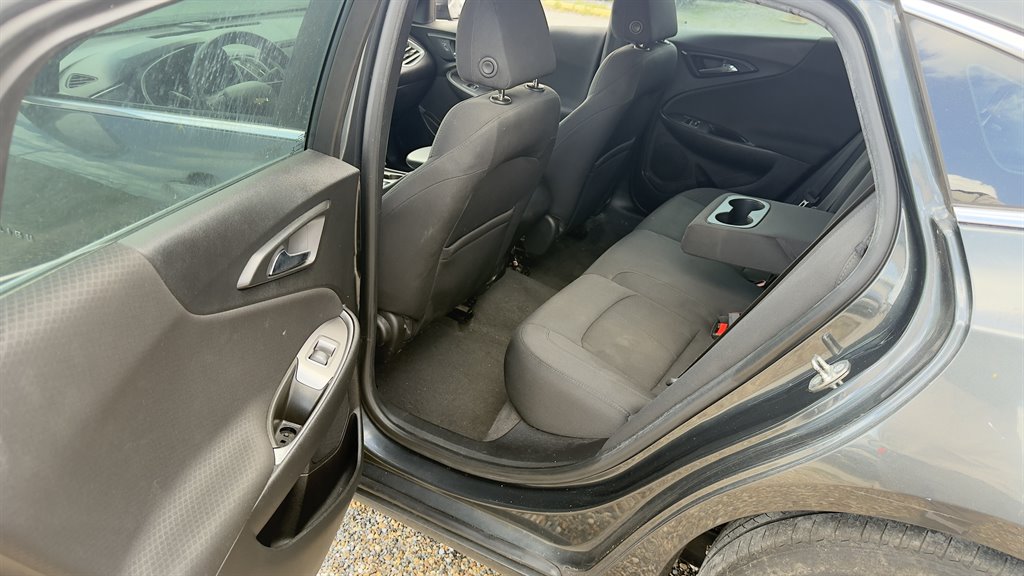 2017 Chevrolet Malibu - $7,990