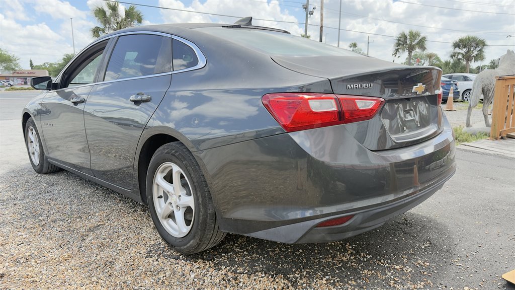 2017 Chevrolet Malibu - $7,990