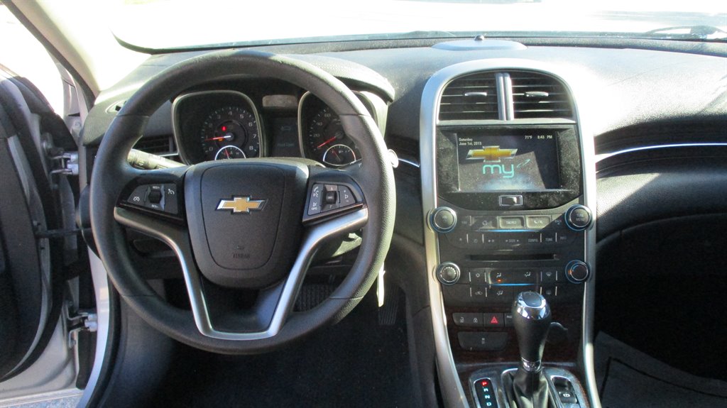 2013 Chevrolet Malibu - $7,999