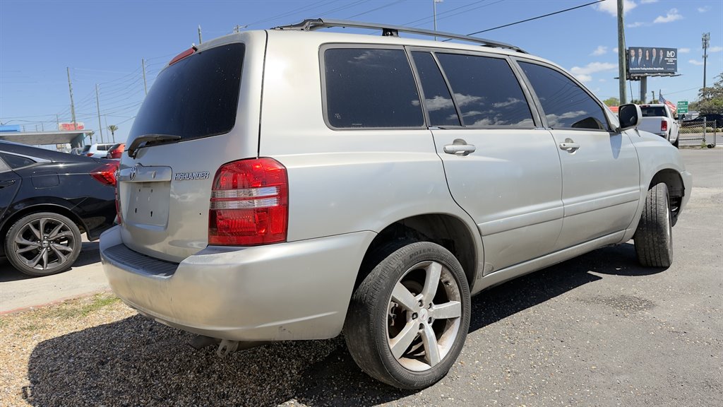 2002 Toyota Highlander - $4,990