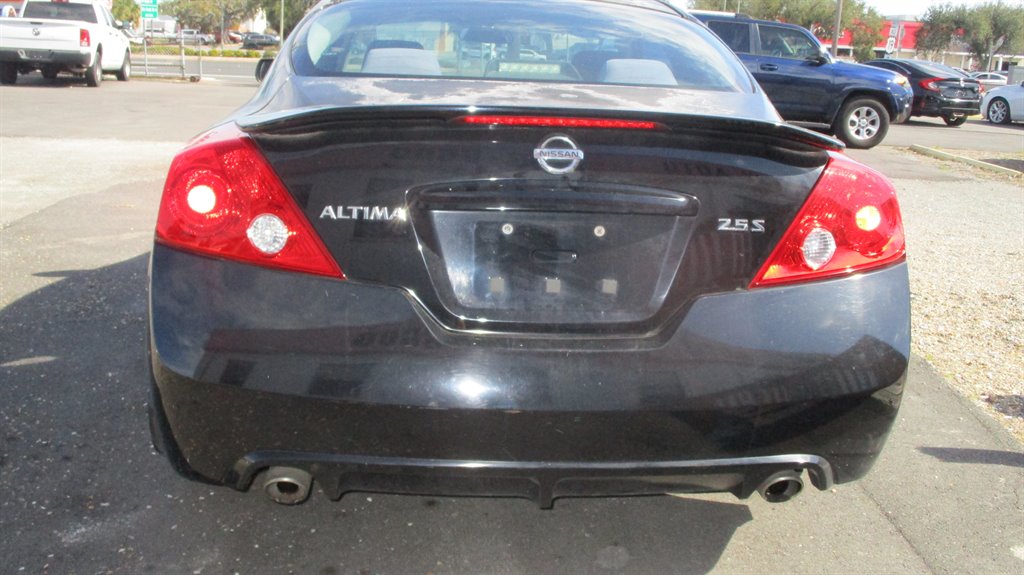 2011 Nissan Altima - $6,990