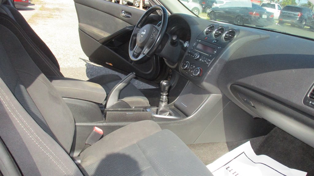 2011 Nissan Altima - $6,990