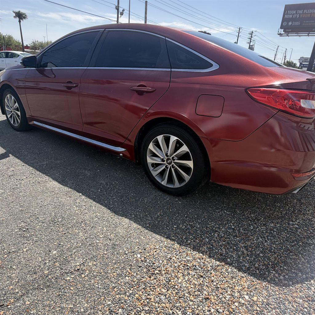2016 Hyundai Sonata - $9,900