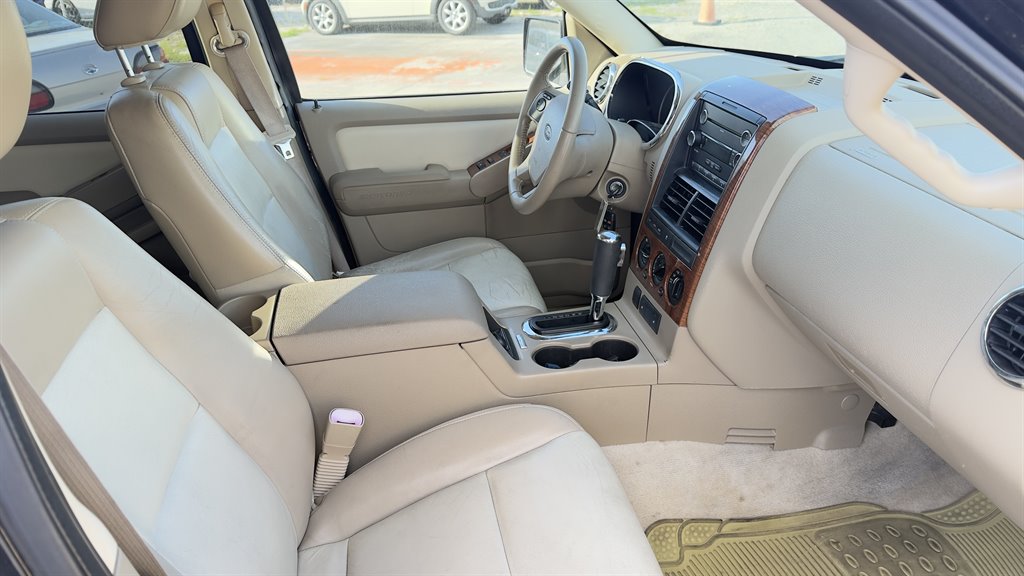 2010 Ford Explorer - $6,990
