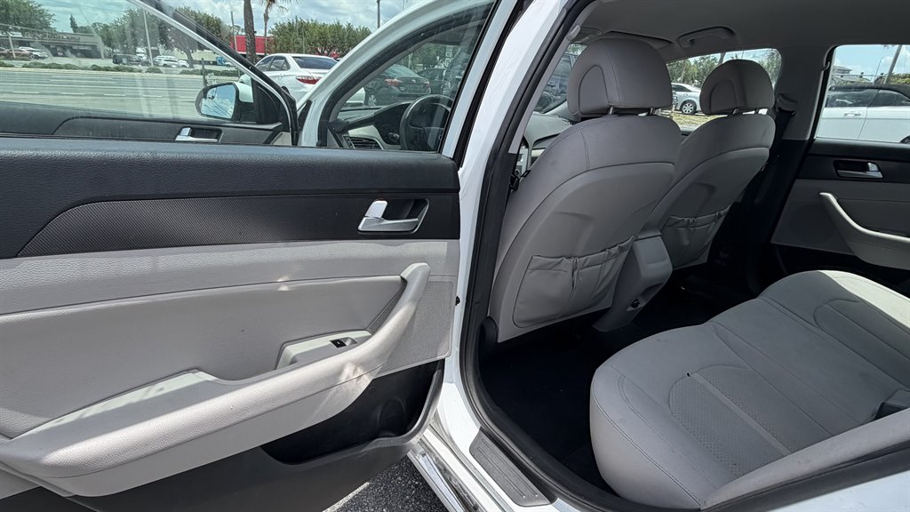 2015 Hyundai Sonata - $7,990