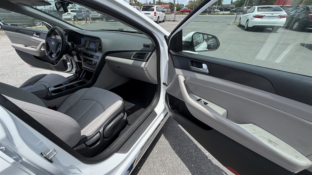 2015 Hyundai Sonata - $7,990