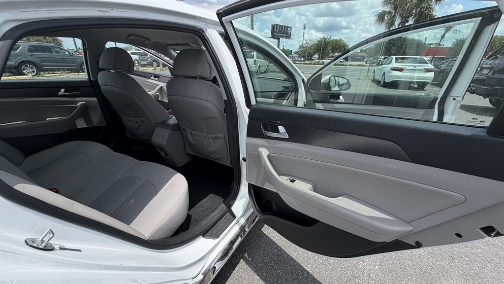 2015 Hyundai Sonata - $7,990