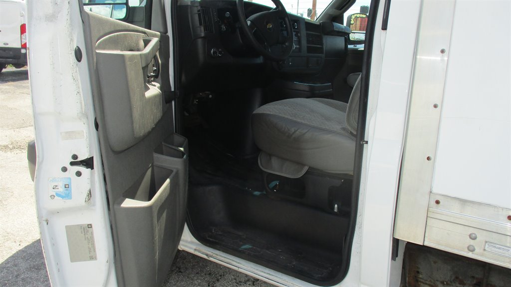 2016 Chevrolet Express - $13,900