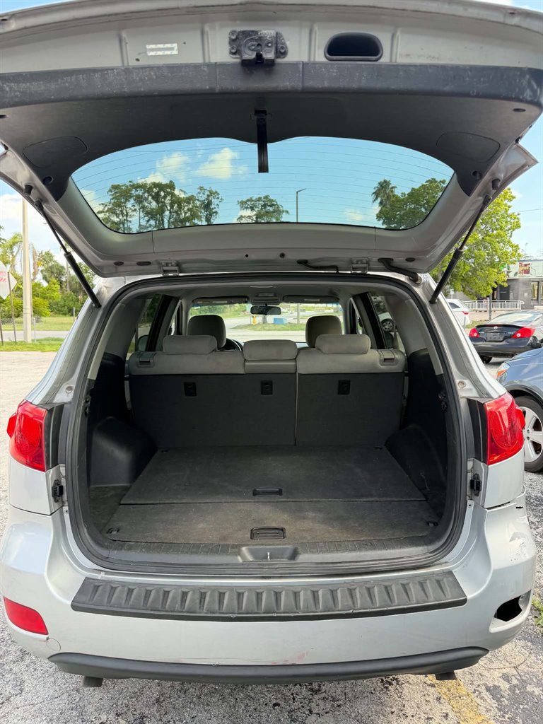 2009 Hyundai Santa Fe - $3,990