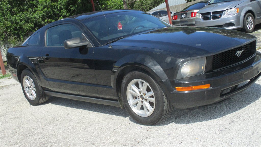 2007 Ford Mustang - $3,990