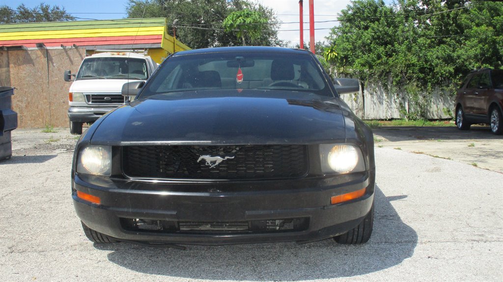 2007 Ford Mustang - $3,990