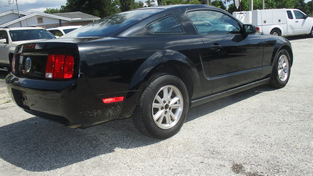 2007 Ford Mustang - $3,990