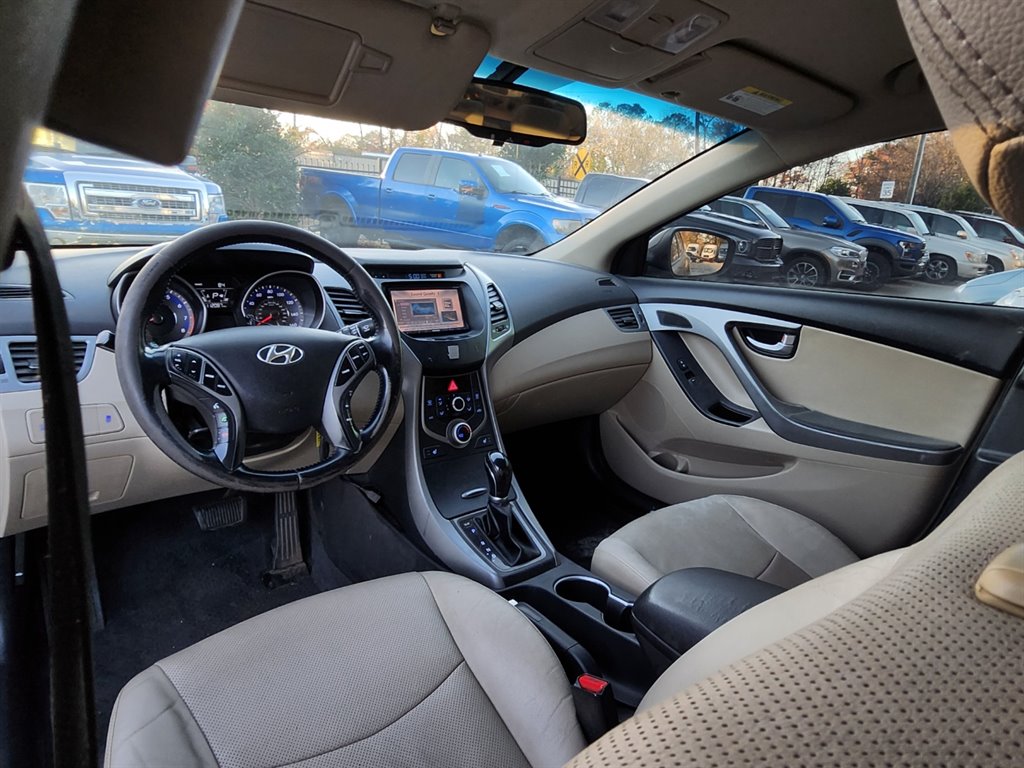 2015 Hyundai Elantra Limited photo