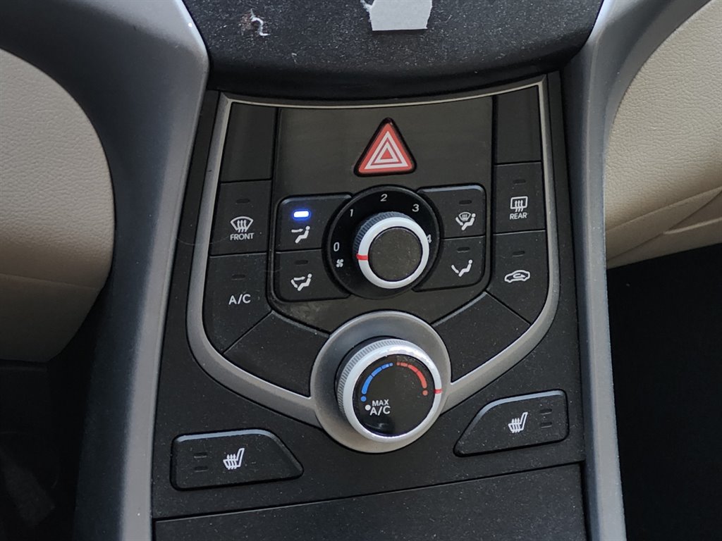2015 Hyundai Elantra Limited photo