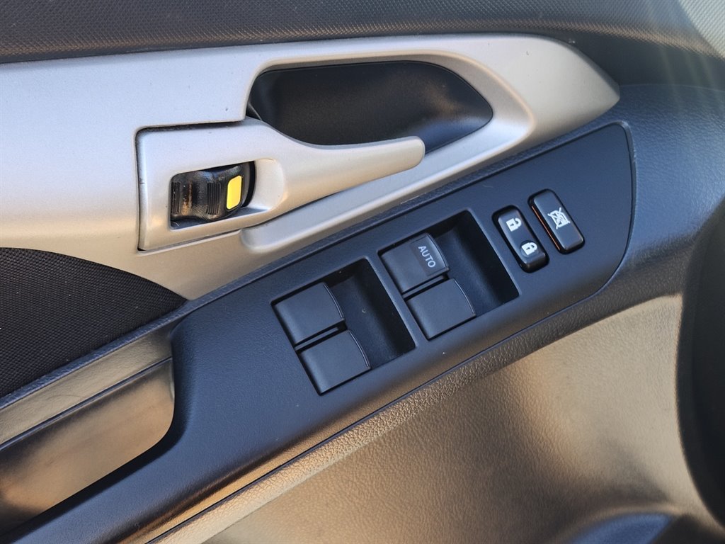 2010 Toyota Matrix S photo