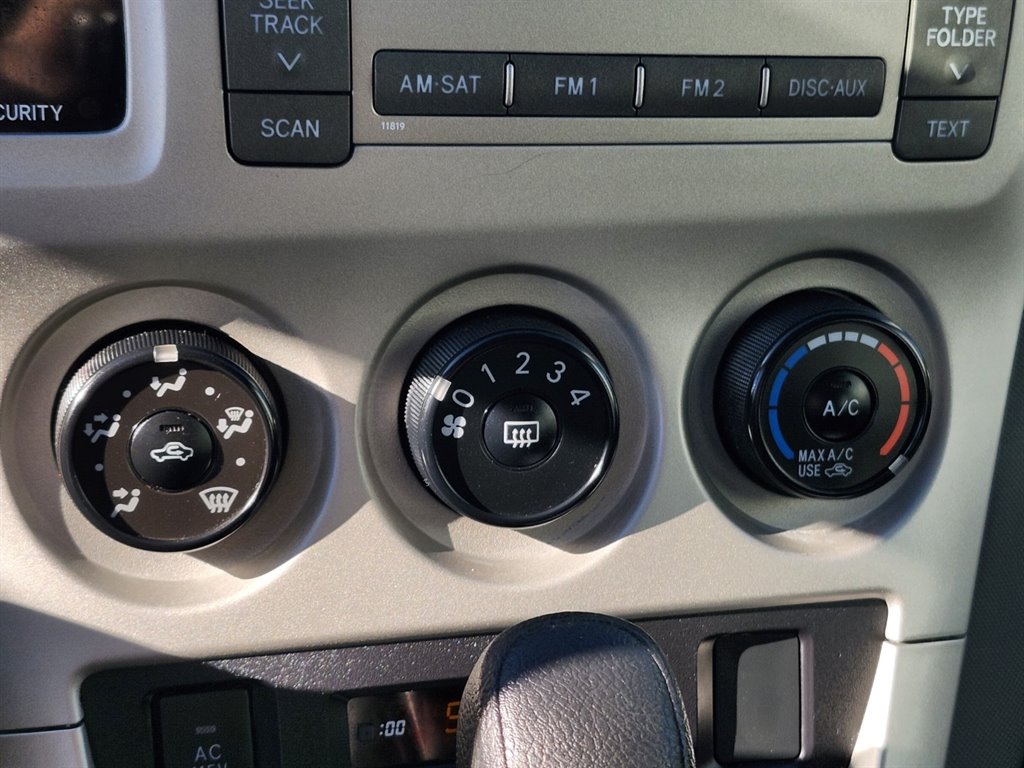2010 Toyota Matrix S photo