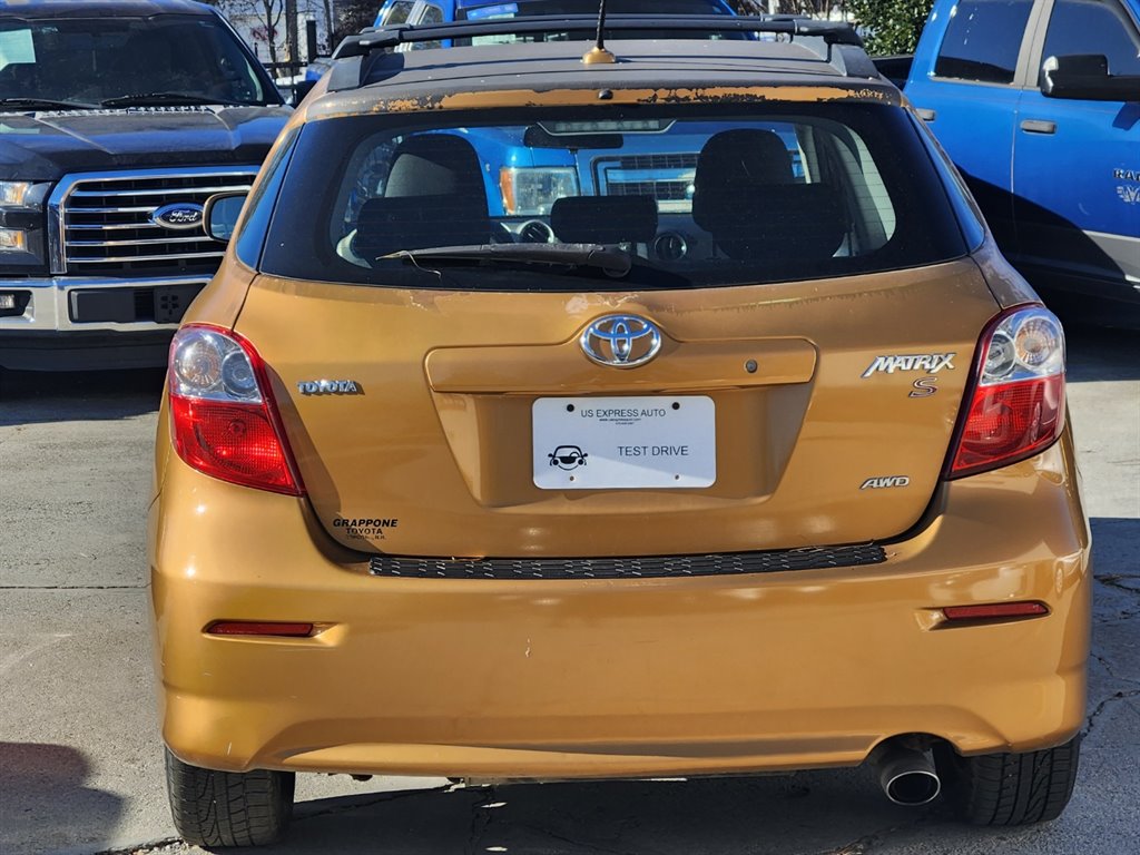 2010 Toyota Matrix S photo