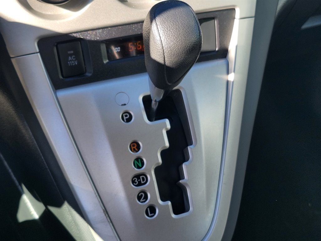 2010 Toyota Matrix S photo