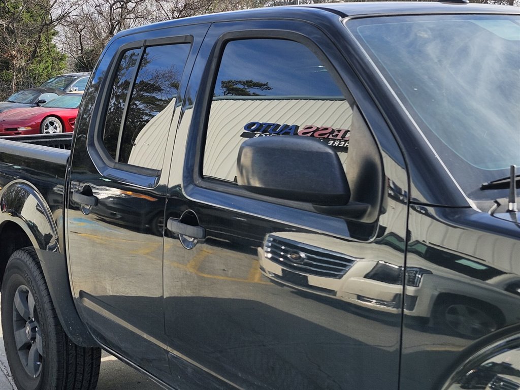 2011 Nissan Frontier S photo