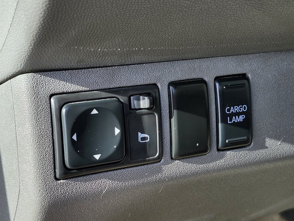 2011 Nissan Frontier S photo