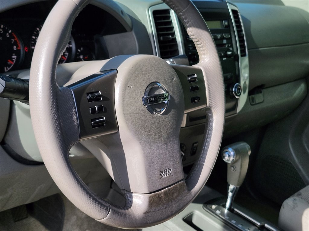 2011 Nissan Frontier S photo